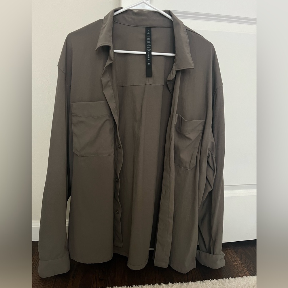 Lululemon green button down shirt
